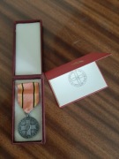 MEDAL "ZA UDZIAŁ W WALKACH O BERLIN" Z ETUI I LEGITYMACJĄ