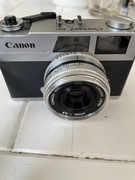 Aparat kompaktowy Canonem 28, 40 mm