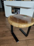 Stolik kawowy dębowy z żywicą epoksydową 
