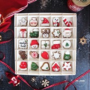 Kalendarz adwentowy lukrowane pierniczki piernik