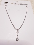 Naszyjnik  z cyrkoniami- efektowna błyskotka