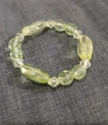 Bransoletka zielona przezroczysta na gumce