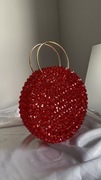 Torebka z czerwonych koralików