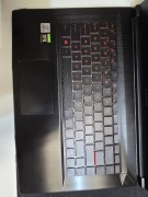 Palmrest z klawiaturą MSI GF65 Thin 10UE / MS-16W21 – BDB stan, oryginał