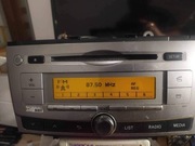 fabryczne radio samochodowe CD/FM/AM do Toyoty Avensis T27 z lat 2008-2015