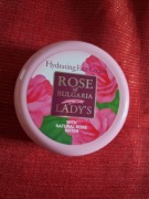 Nawilzajacy krem do twarzy różany 100ml