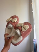 Piękne ciepłe buty 