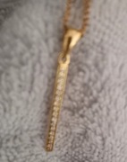 Przepiękna złota zawieszka z Apart