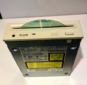 Napęd cd-rom HITACHI CDR-8230 IDE retro vintage