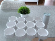 Osłonka pojemnik ryflowany prążki baza do świec, gips ceramiczny