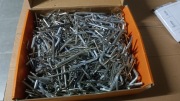 Klucze imbusowe i śruby mix na wagę do zatopienia w żywicy 