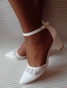 (38) Białe, koronkowe czółenka ślubne z Londynu, NOWE 