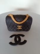 Torebka Chanel na tort dekoracje cukrowe 