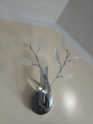 Lampa ścienna z listkami