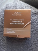 M. Asam MAGIC FINISH Silk Sensation Compact Foundation.