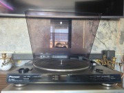 Gramofon Pioneer PL-990 – Pełna Automatyka i Klasyczne Brzmienie Winylu
