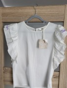 Miho'S biala bluzka z falbankami fioletowy napis Jocus on your