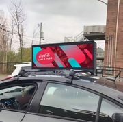 nowe ekrany z wideoreklamą na dach samochodu 