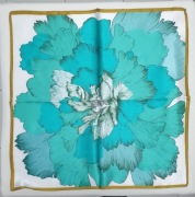 Nowa jedwabna apaszka  silk seide. 