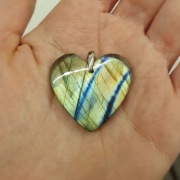 Wisior serduszko z labradorytem labradoryt serce 