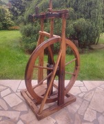 Zabytkowy kołowrotek tkacki Kraków