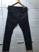 Jeansy Diesel Teppher 28/30