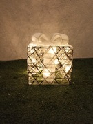 Prezent LED w stylu Boho średni. 