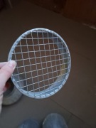 Króciec zakańczający z siatką kratka spiro fi 160