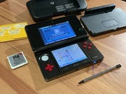 Nintendo 3DS + Circle Pad Pro + Charging Cradle + R4 + SD 8GB