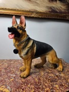 Duża figurka owczarka niemieckiego, wilczur, realistyczna, dom, ogród