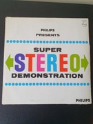 SUPER STEREO DEMONSTRATION