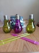3 kolorowe butelki ze słomką w kształcie żarówki 