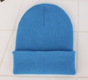 Czapka zimowa jesienna beanie niebieska podwijana 