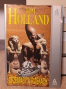 Drzemiący w piaskach (Tom Holland) THRILLER