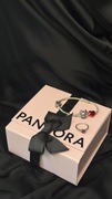 Sprzedaję używaną bransoletkę i pierścionek Pandora 