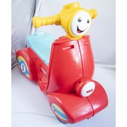 Fisher-Price Skuter Malucha