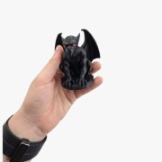 Mroczny gargulec z czerwonymi oczami - Figurka 3D