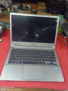 Laptop obudowa samsung brak płyty i baterie model NP900x3H