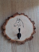 Wieszak ścienny na ubrania, klucze. Koń. Plaster drewna