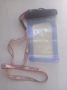 Wodoodporne etui na telefon. Pasuje do standardowych telefonów.