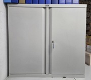 Szafka na akta metalowa na klucz