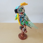 Klocki mechaniczna papuga 680 el.