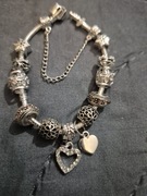 Bransoletka z zawieszkami modułowymi 14 sztuk. Dwa serca duże i małe.