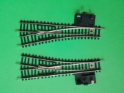 KOLEJKA ELEKTRYCZNA ZESTAW TOR Z BOCZNICĄ ZWROTNICA PROSTY KOZIOŁEK. PIKO U