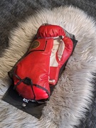 Czerwone rękawice bokserskie