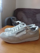 Kremowe skórzane buty r.38.