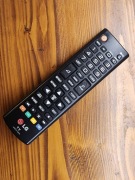 ORYGINALNY PILOT TELEWIZORA LG AKB73715679 IDEALNY DZIAŁA PERFEKCYJNIE