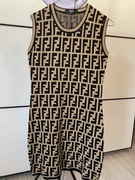 Sukienka sweterkowa FENDI ROMA