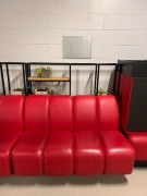 Piękne czerwone kanapy do restauracji, kawiarni, bistro!