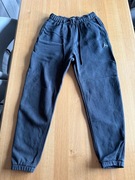 SPODNIE DRESOWE MĘSKIE NIKE JORDAN ROZMIAR S CZARNE GRUBE